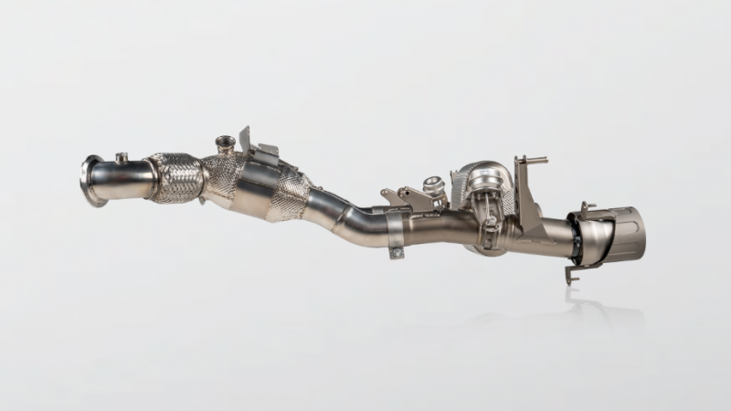 Photo of Akrapovic Titanium Evolution Line Exhaust for the Ferrari F8 Tributo/Spider - Image 3